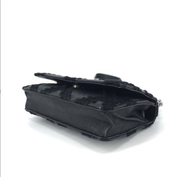 FULL SET - CHANEL 19 WOC Black Calfskin & Crochet Shoulder Bag w/ Ruthenium HW - Picture 11 of 16